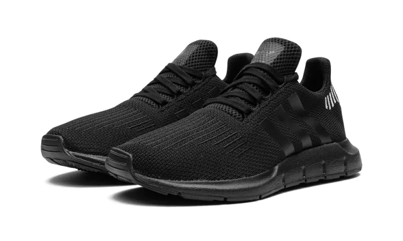 More Adidas Shoes Run Swift WMNS 'Core Black'