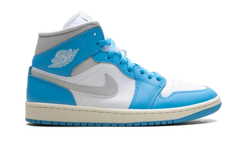 Air Jordan 1 Jordan 1 Mid WMNS 'Dark Powder Blue White Sail Neutral Grey' 