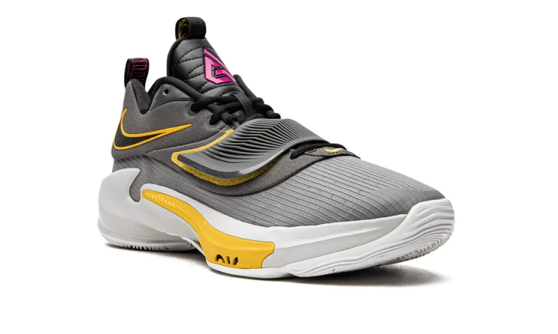 Nike Basketball Zoom Freak 3 'Low Battery' 