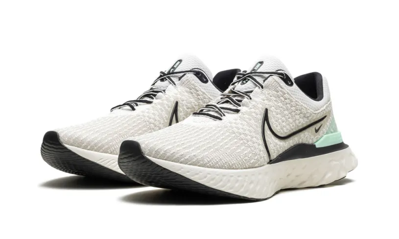 Nike Lifestyle React Infinity Run Flyknit 3 'Phantom Black Mint' 
