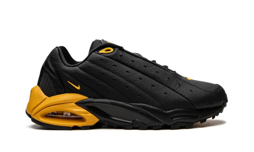 Nike Basketball Hot Step Air Terra x NOCTA 'Black University Gold' 