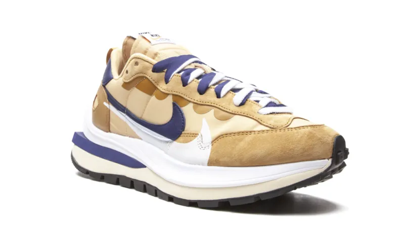 Nike Lifestyle VaporWaffle 'Sacai - Tan Navy' 
