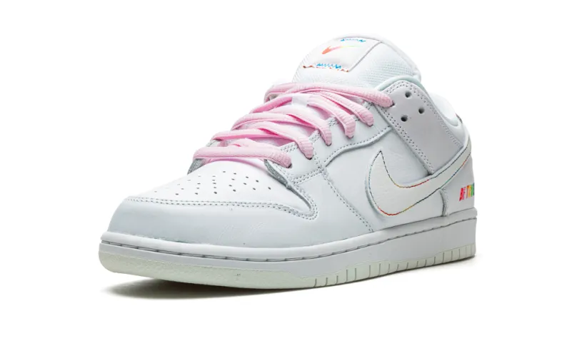 Nike SB SB Dunk Low Pro BeTrue 'Be True' 