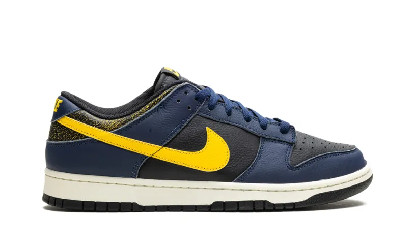 Nike Dunk Dunk Low Vintage 'Michigan' 