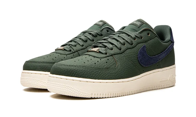 Nike Lifestyle Air Force 1 '07 Craft 'Galactic Jade'