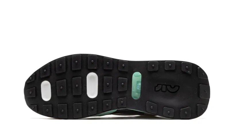 Nike Air Max Air Max Pre-Day 'White Mint Foam University Red'