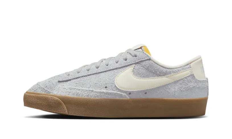 Nike Blazer Blazer Low '77 Vintage WMNS 'Football Grey Gum' 
