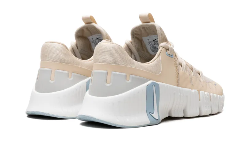 Nike Lifestyle FREE METCON 5 WMNS 'Sanddrift' 