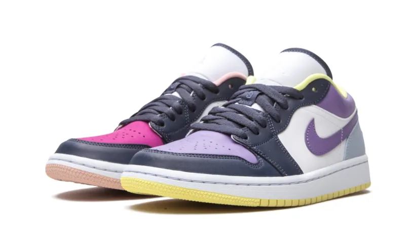 Air Jordan 1 AIR JORDAN 1 LO SE WMNS 'Mismatched Purple / Magenta'