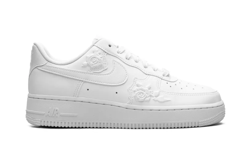 Nike Lifestyle Air Force 1 '07 WMNS 'White Roses'