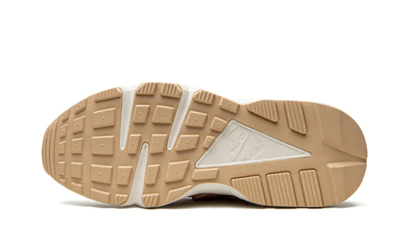 Nike Huarache AIR HUARACHE SE WMNS 'Sun Club' 