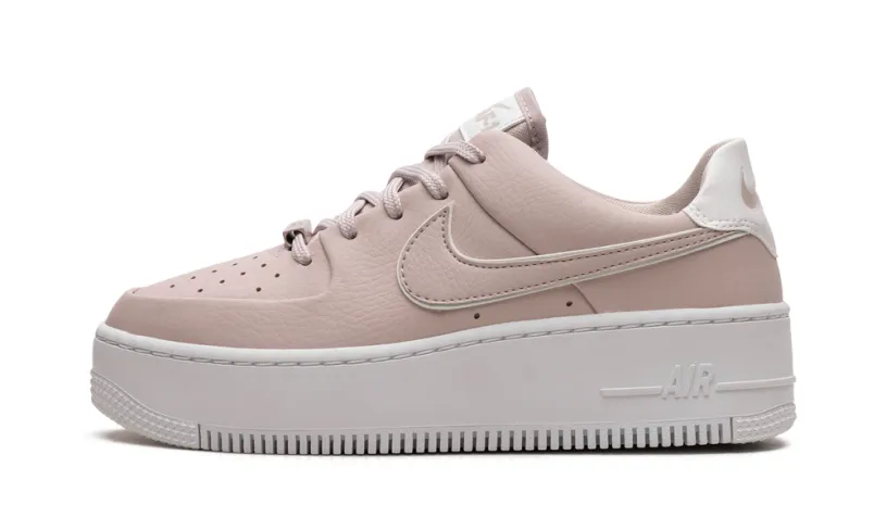 Nike Lifestyle AIR FORCE 1 SAGE LO WMNS