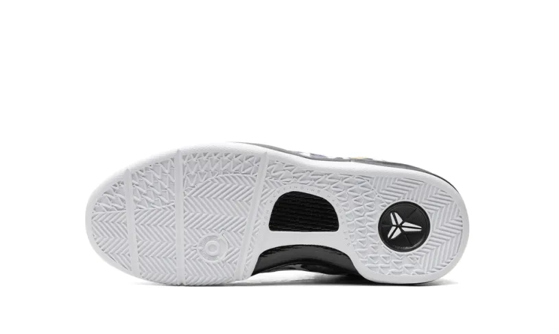 Nike Basketball Kobe 8 GS 'Mambacita'