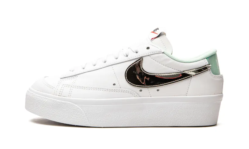Nike Lifestyle BLAZER LO PLATFORM WMNS