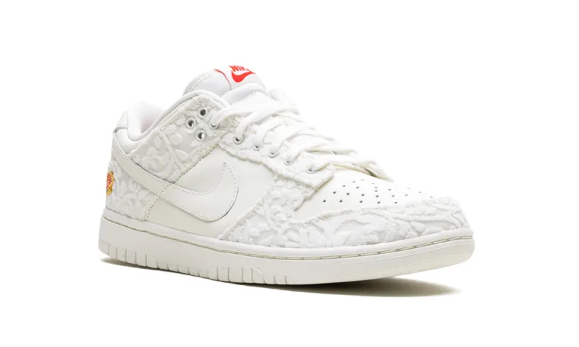 Nike Dunk DUNK LOW WMNS 'Giver Her Flowers' 