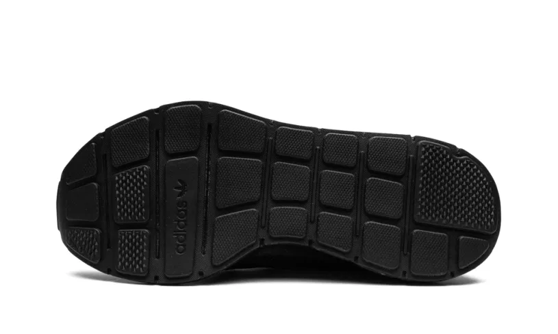 More Adidas Shoes Run Swift WMNS 'Core Black' 