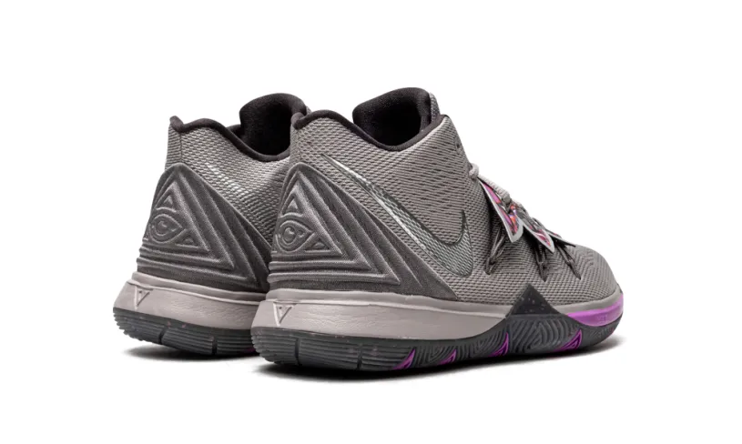 Nike Basketball Kyrie 5 (GS) 'Graffiti' 