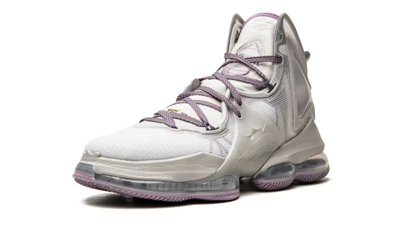 Nike Basketball LeBron 19 'Strive for Greatness' 