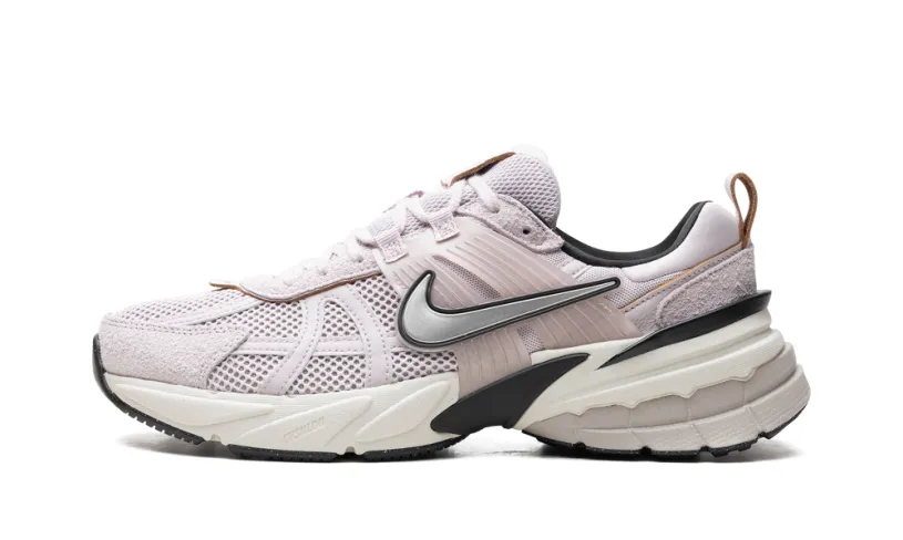Nike Lifestyle V2K Run Wmns 'Platinum Violet' 