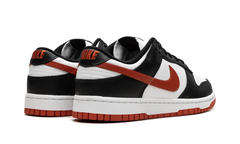 Nike SB Dunk Low 'Red' 