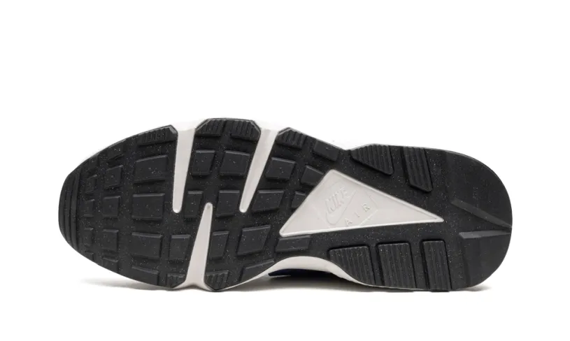 Nike Huarache Air Huarache 'Social FC'