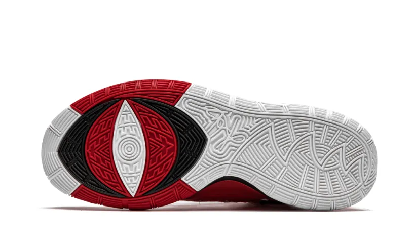 Nike Basketball Kyrie 6 SR 'Sneaker Room - Mom' 