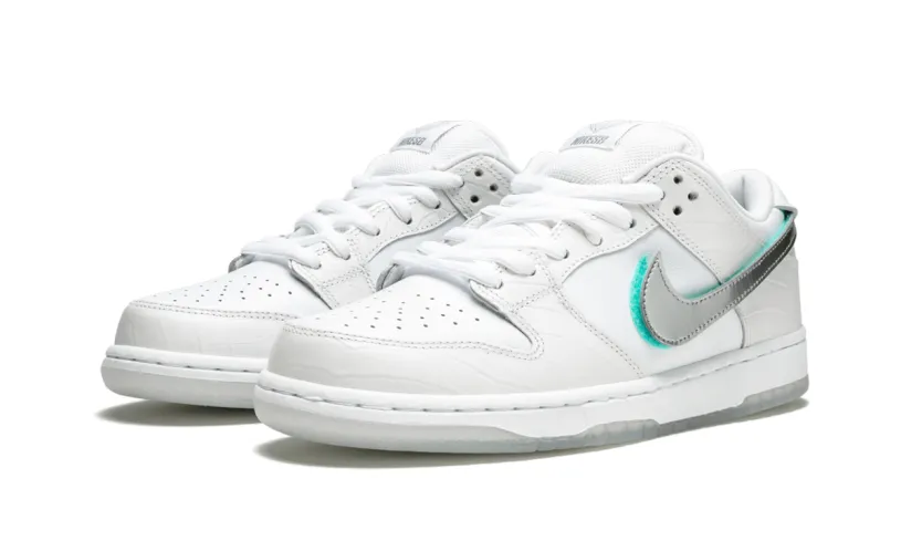 Nike SB SB Dunk Low Pro OG QS 'Diamond Supply White'