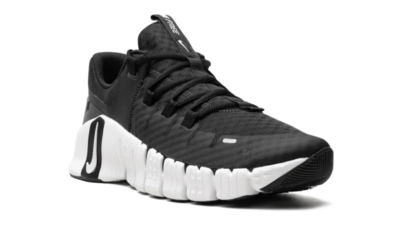 Nike Lifestyle Free Metcon 5 'Black   White' 