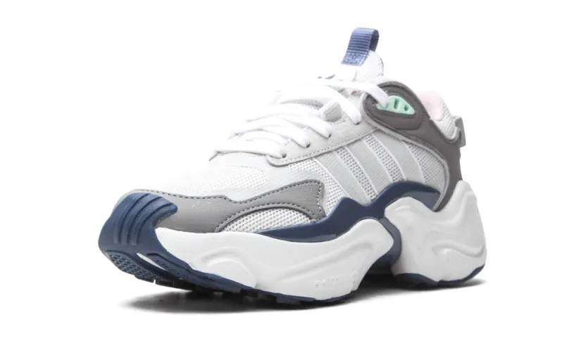 More Adidas Shoes TEPHRA RUNNER WMNS 