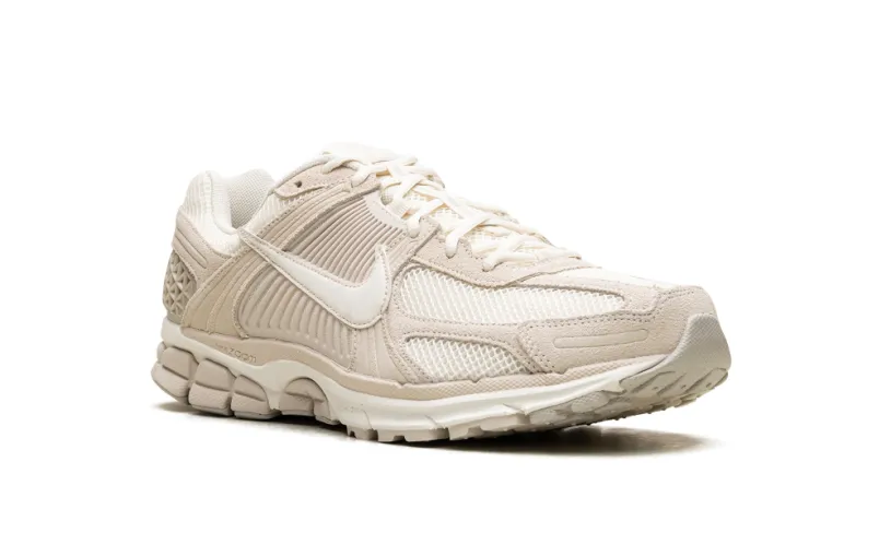 Nike Lifestyle Zoom Vomero 5 'Light Orewood Brown' 