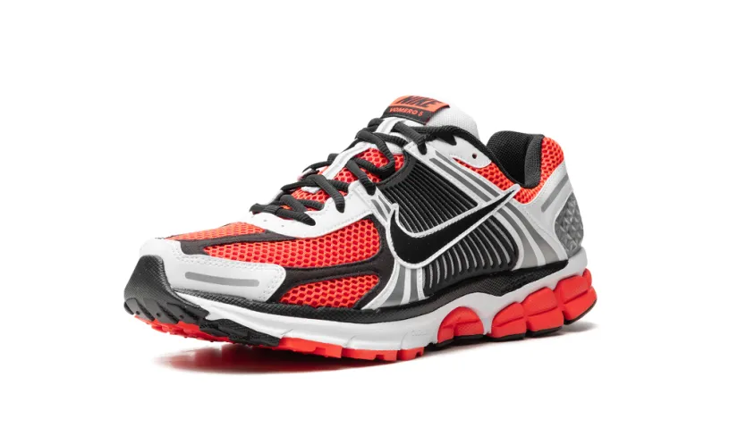 Nike Lifestyle Zoom Vomero 5 SE 'Bright Crimson' 