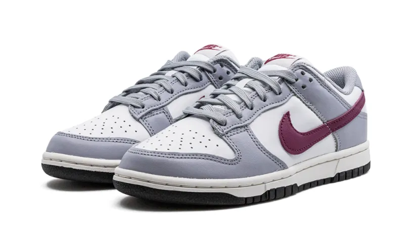 Nike Dunk DUNK LOW WMNS 'Pale Ivory / Redwood'
