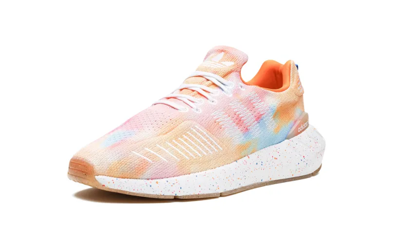 More Adidas Shoes SWIFT RUN 22W G20 CM 201 WMNS 'Orange Rush Speckled' 