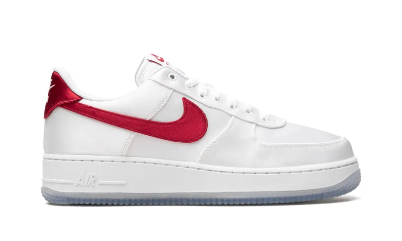Nike Lifestyle AIR FORCE 1 LO '07 WMNS 'Satin White Varsity Red' 