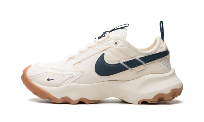 Nike Lifestyle TC 7900 WMNS 'Pale Ivory Armory Navy' 