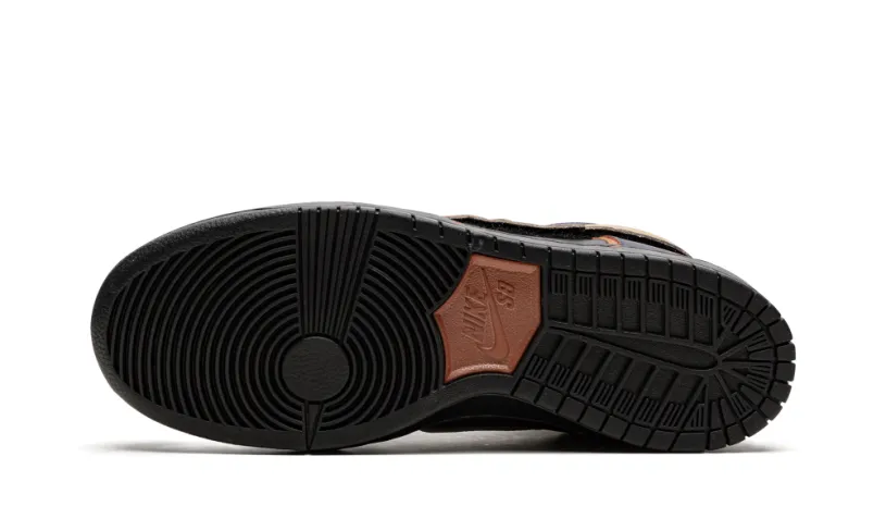 Nike SB SB Dunk High Pro QS 'Gundam - Banshee'